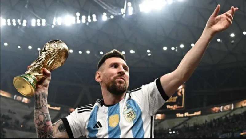 World Cup là danh hiệu cao quý nhất ở cấp đội tuyển quốc gia, khiến hành trình chinh phục của Messi càng được người hâm mộ chú ý.